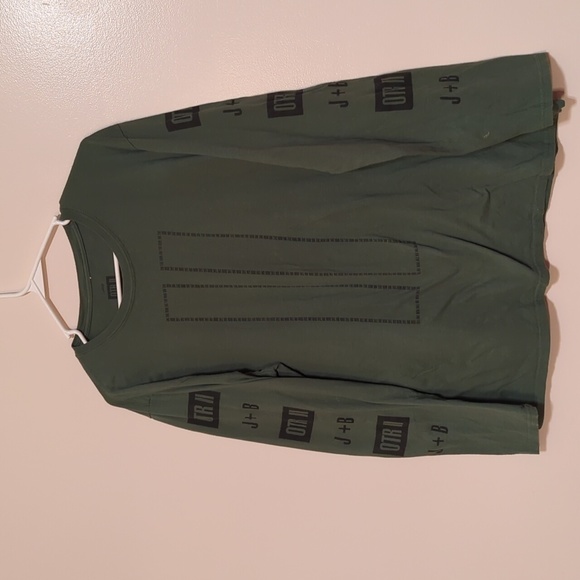 Jay Z & Beyonce OTR II Green Long Sleeve T-shirt - Picture 1 of 4